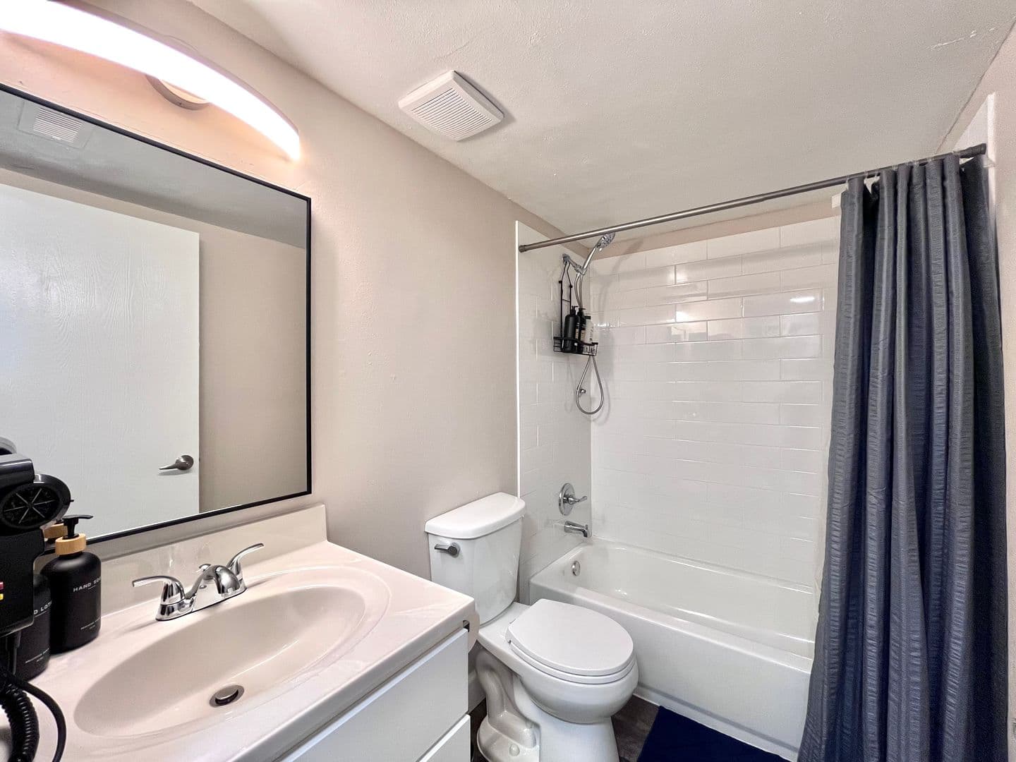 Tampa Apartment: 4216 S Manhattan Ave