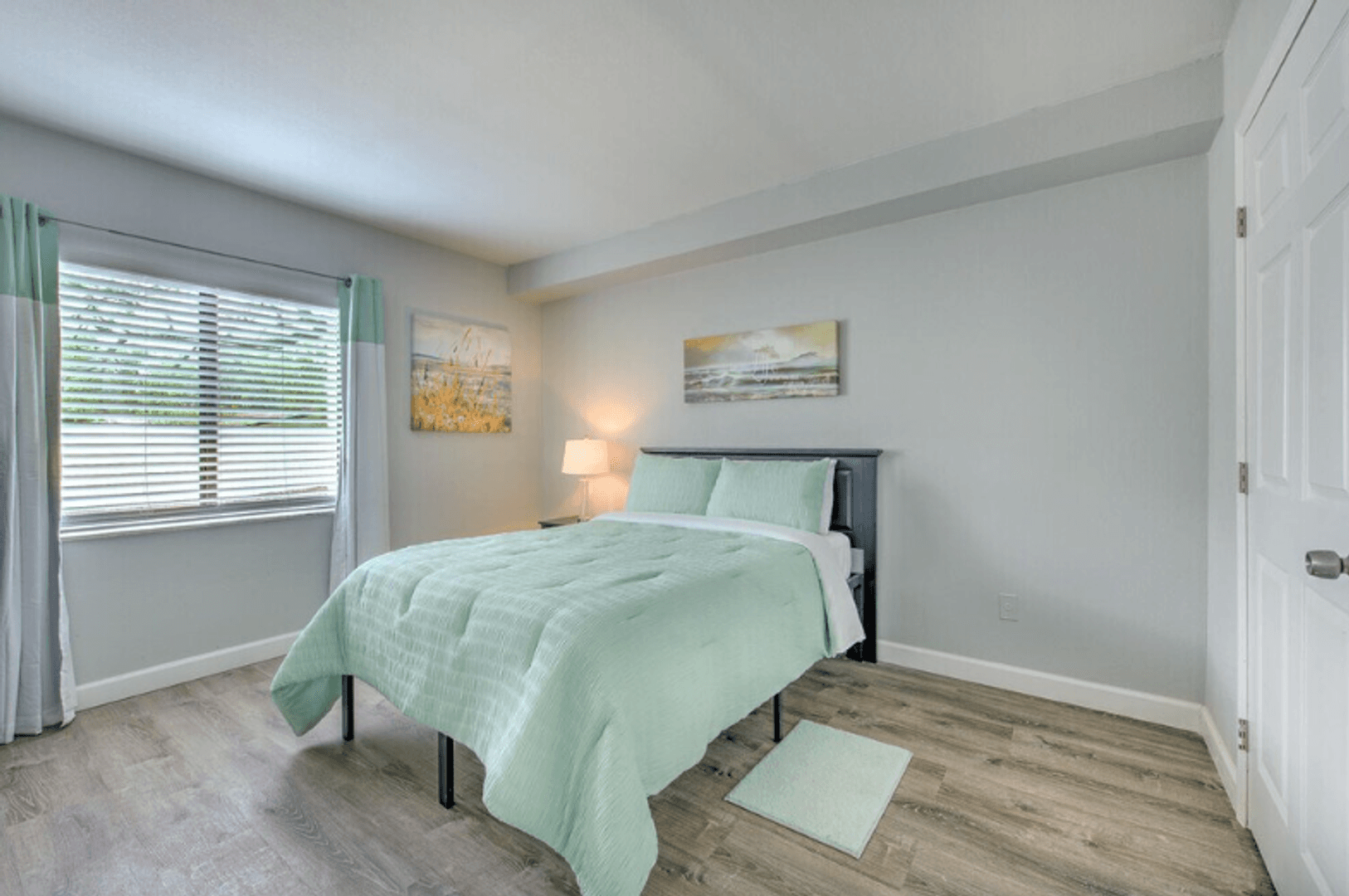 Clearwater Apartment: 2025 Rogers St