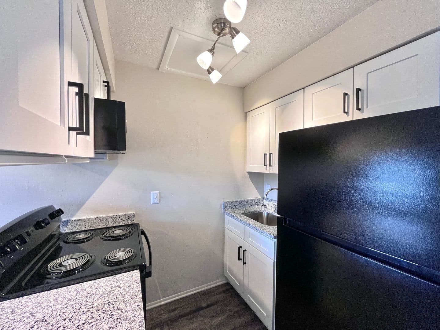 Tampa Apartment: 4002 S Manhattan Ave