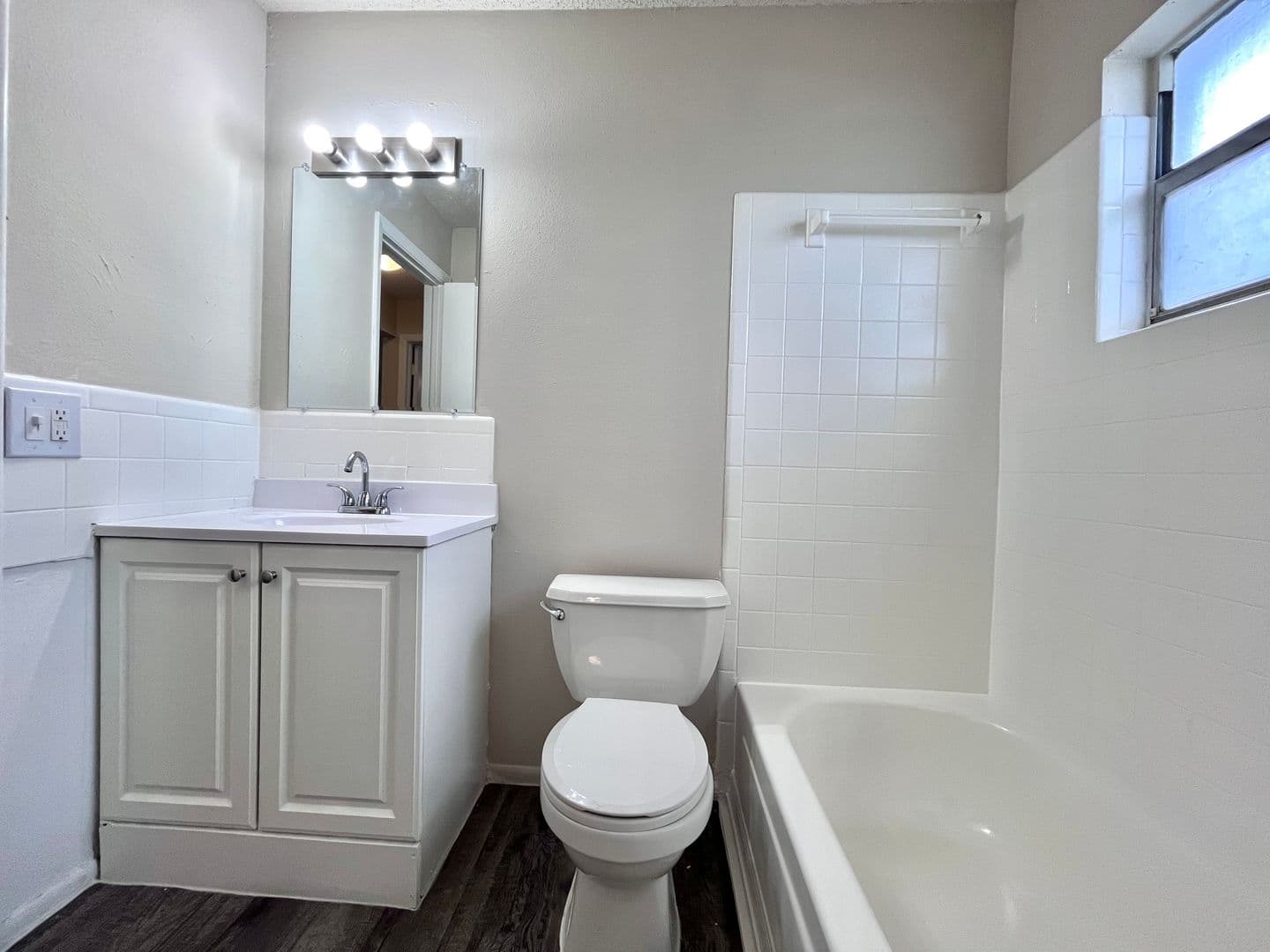 Tampa Apartment: 4002 S Manhattan Ave