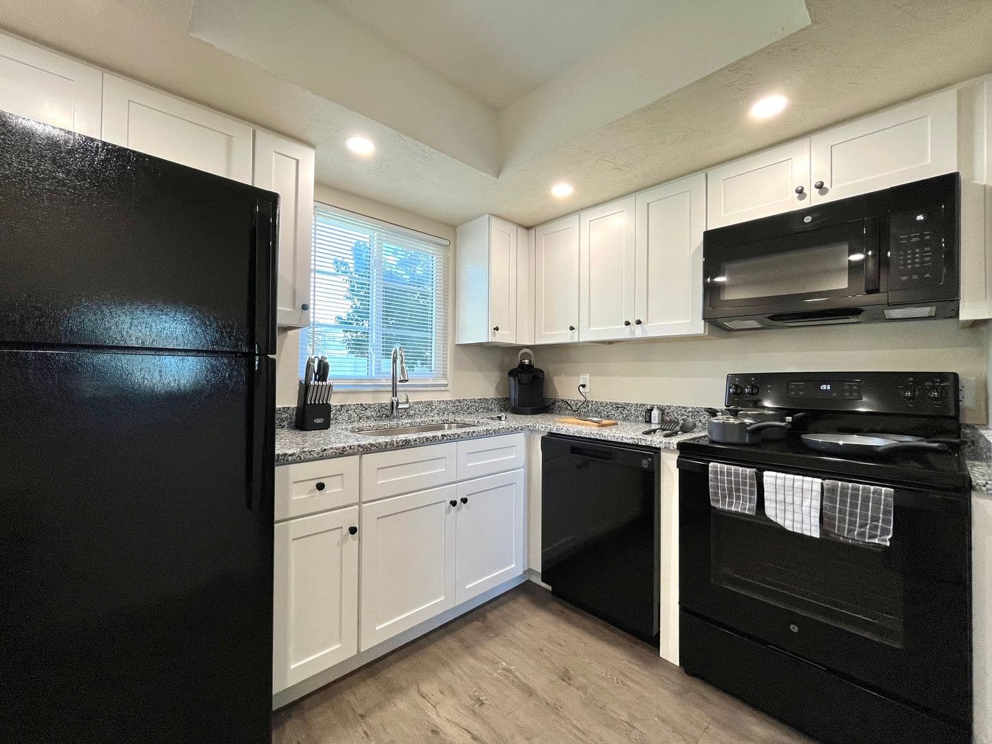 St. Petersburg Apartment: 4771 100th Way N