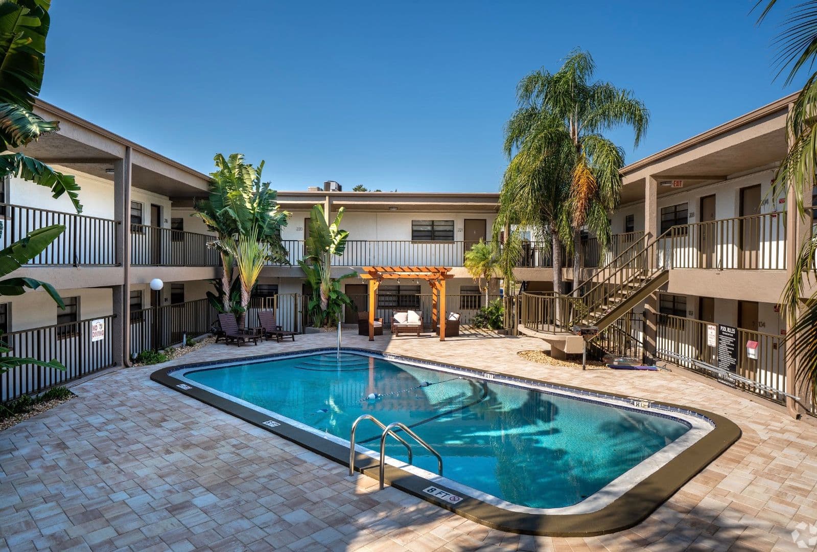 Tampa Apartment: 4216 S Manhattan Ave