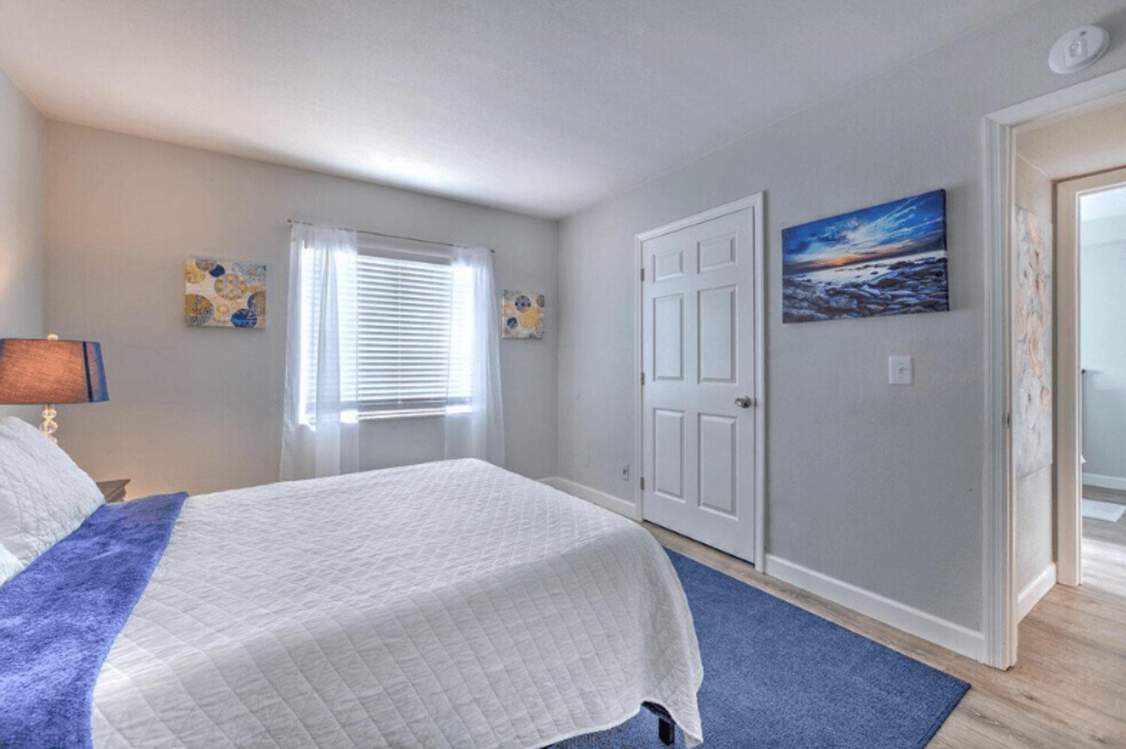 Clearwater Apartment: 2025 Rogers St