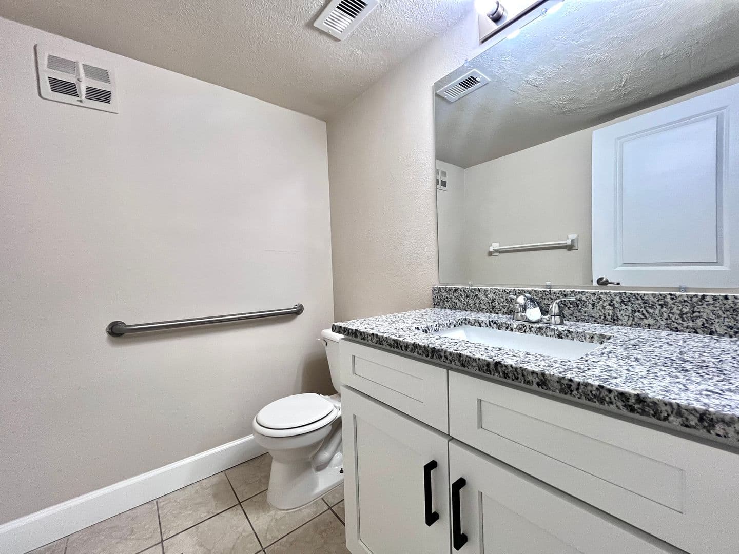 St. Petersburg Apartment: 600 76th Ave N
