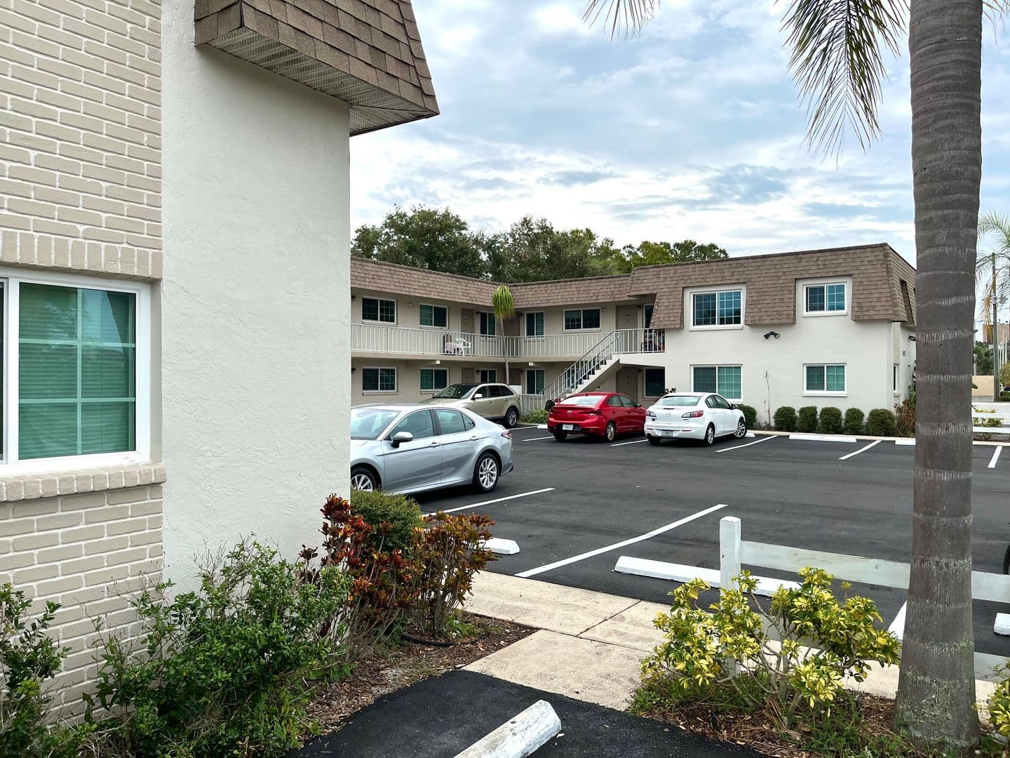St. Petersburg Apartment: 4771 100th Way N