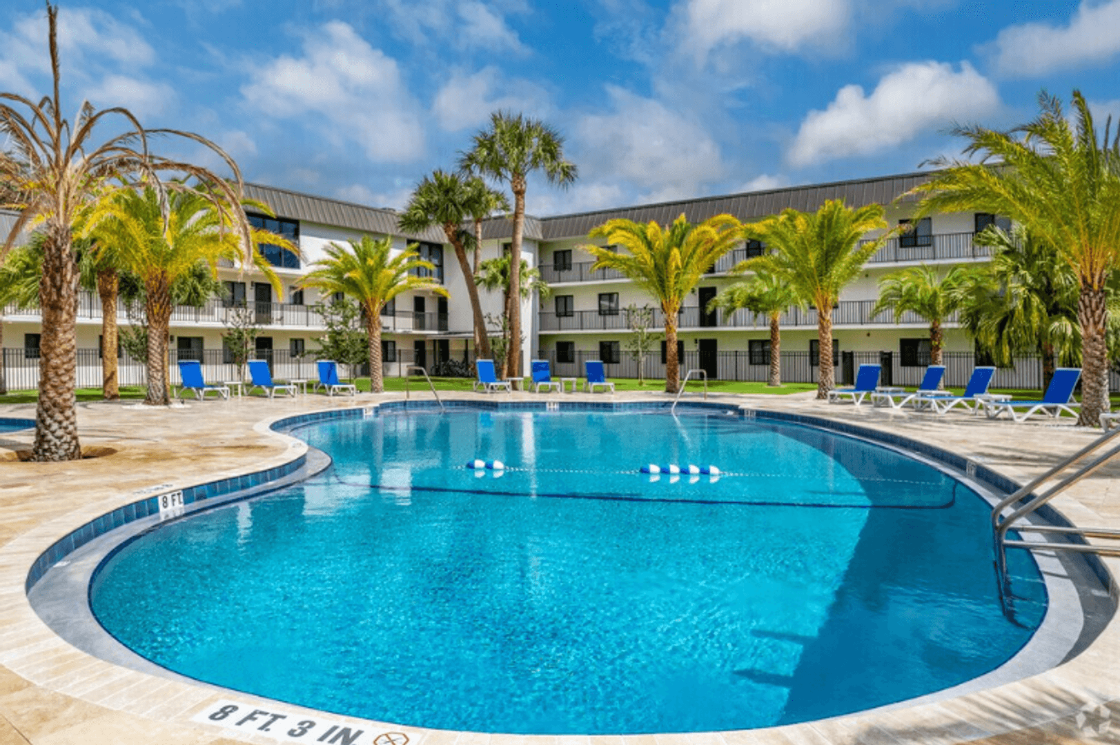 Clearwater Apartment: 2025 Rogers St