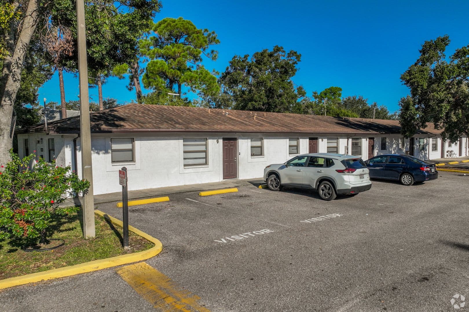 Pinellas Park Apartment: 4071 76th Ave N