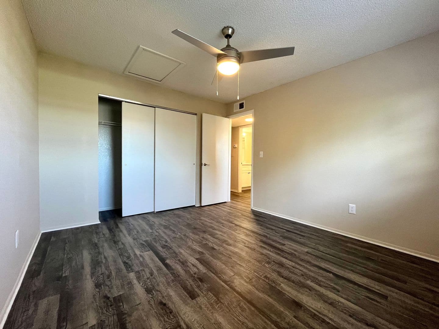 Pinellas Park Apartment: 4675 72nd Ave N