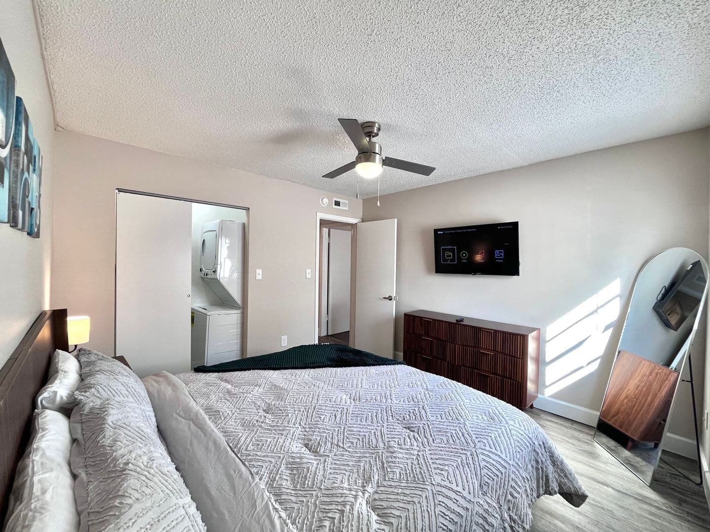 Tampa Apartment: 4216 S Manhattan Ave