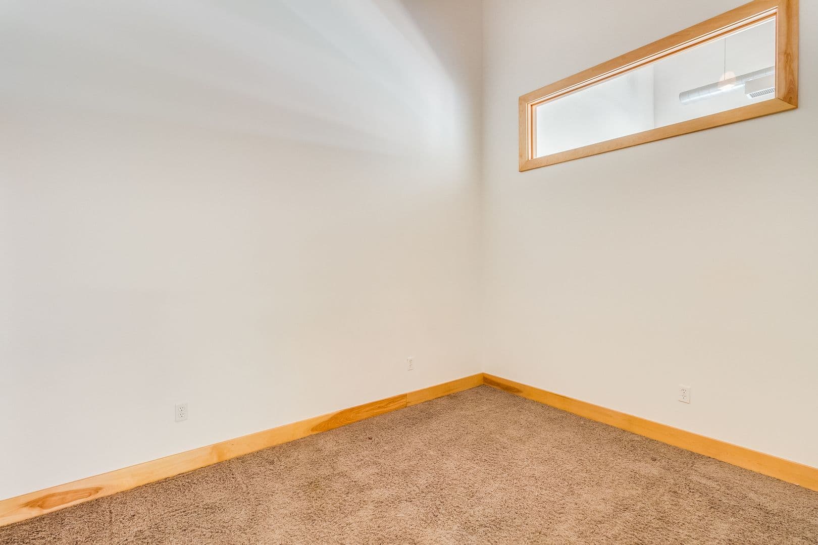 Lansing Apartment: 401 S Washington Sq