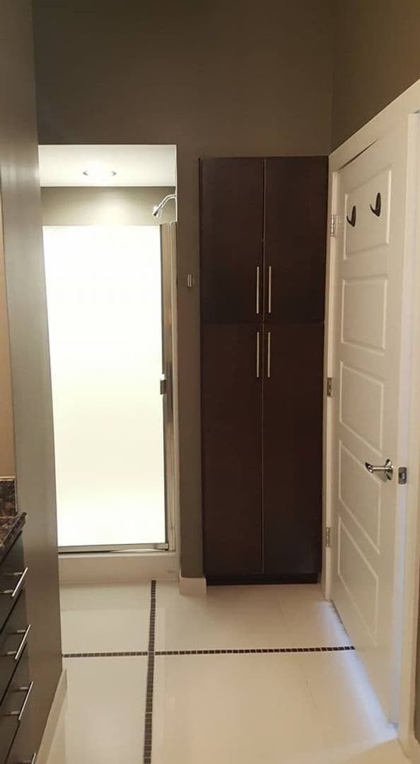 Flint Apartment: 607 E. Second Ave