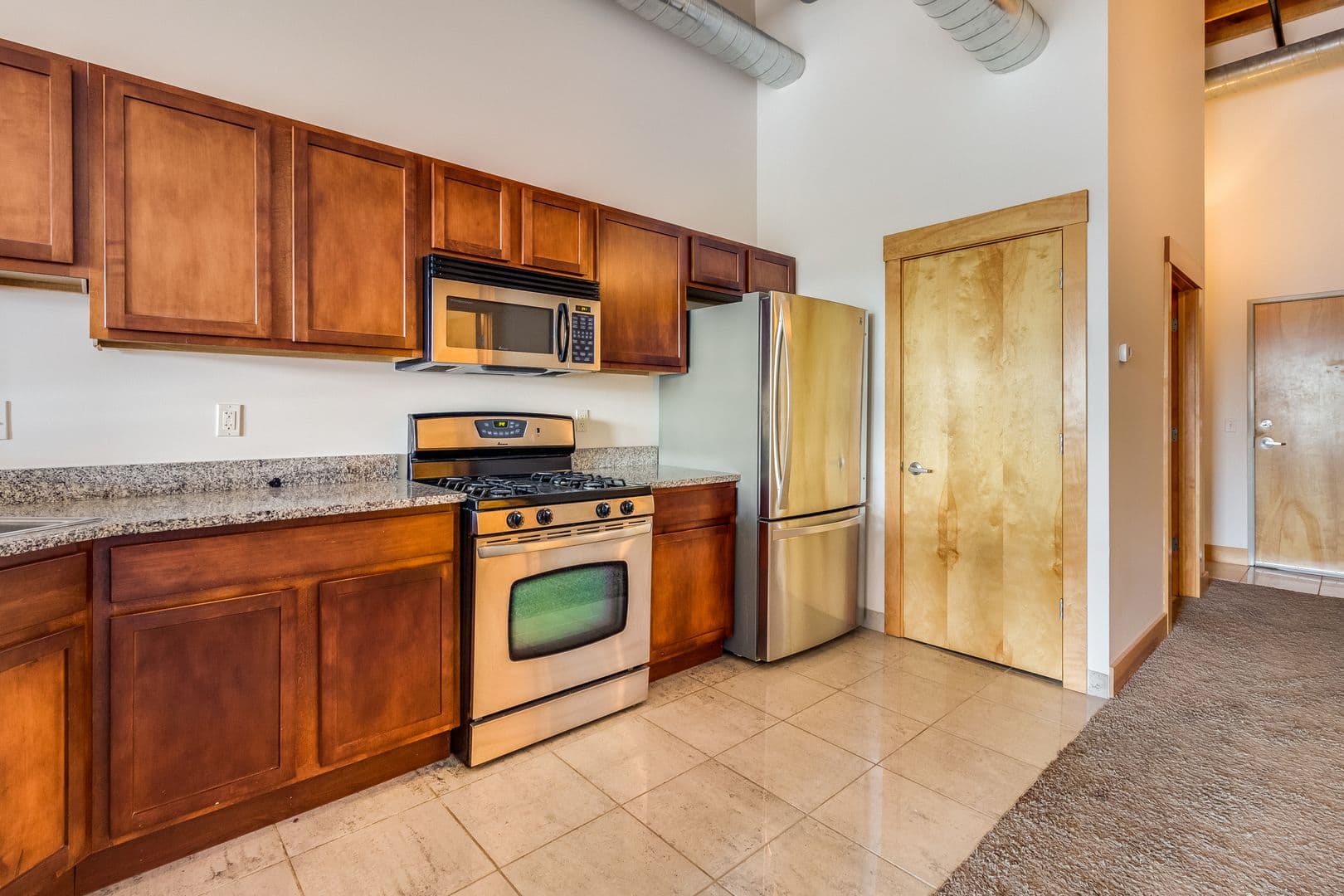 Lansing Apartment: 401 S Washington Sq