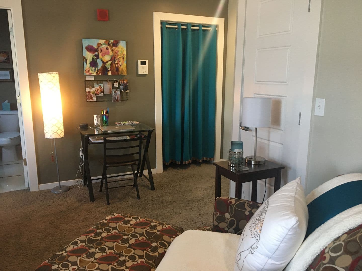 Flint Apartment: 607 E. Second Ave