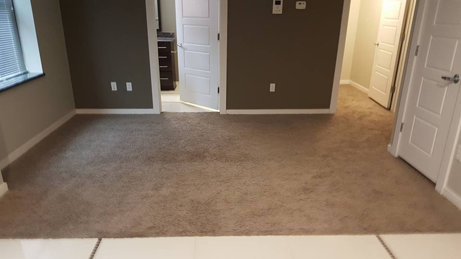 Flint Apartment: 607 E. Second Ave