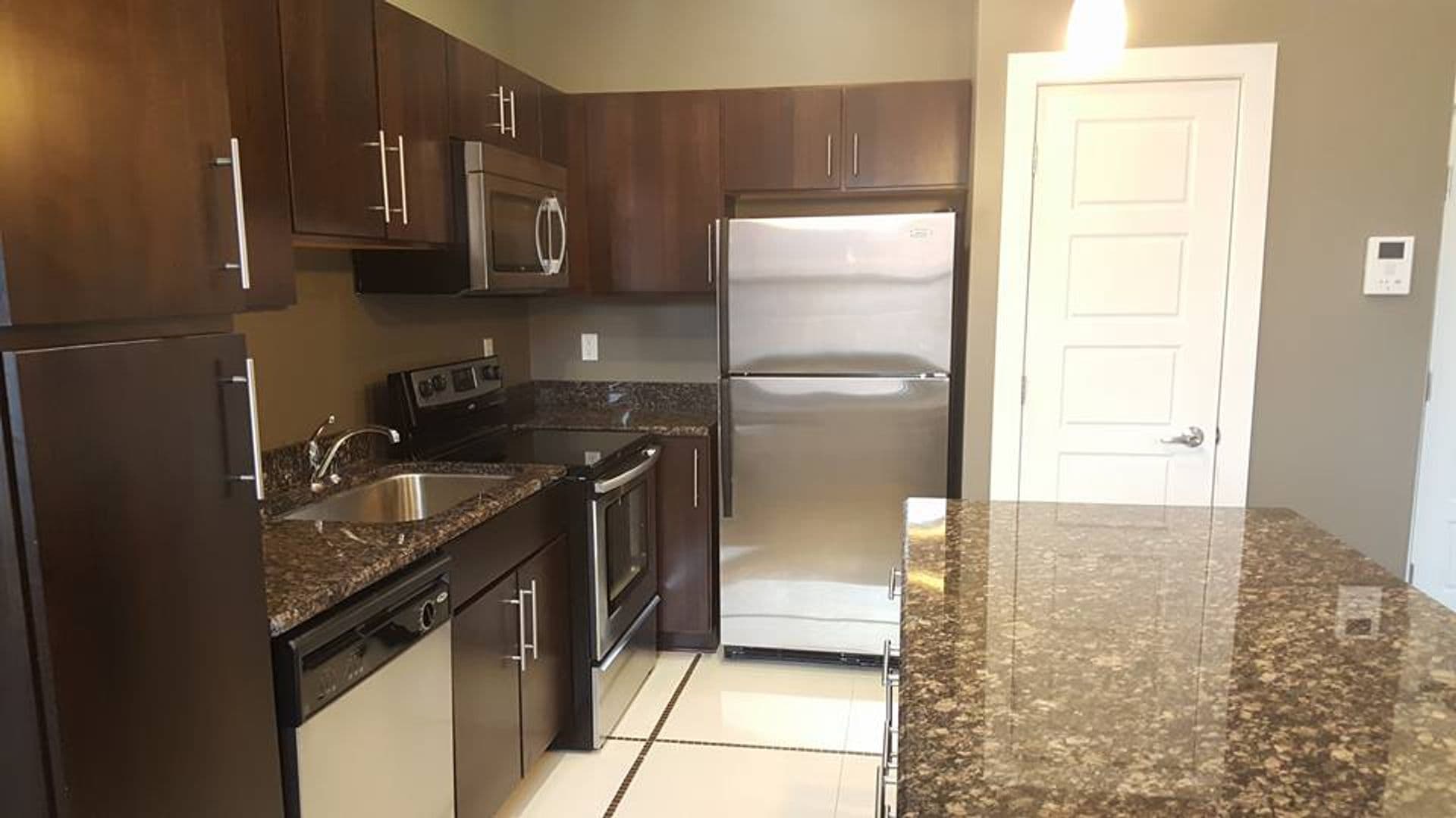 Flint Apartment: 607 E. Second Ave