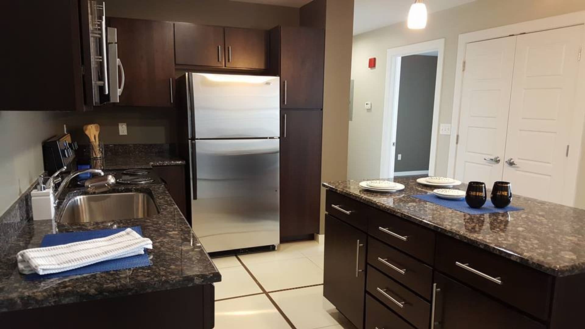 Flint Apartment: 607 E. Second Ave