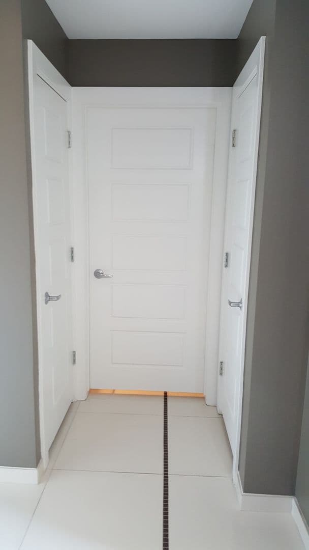 Flint Apartment: 607 E. Second Ave