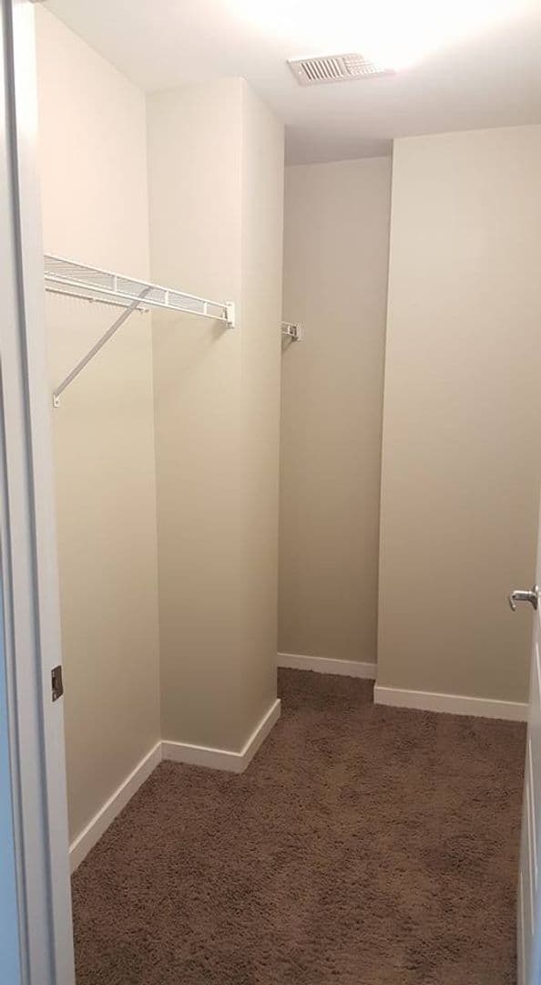 Flint Apartment: 607 E. Second Ave