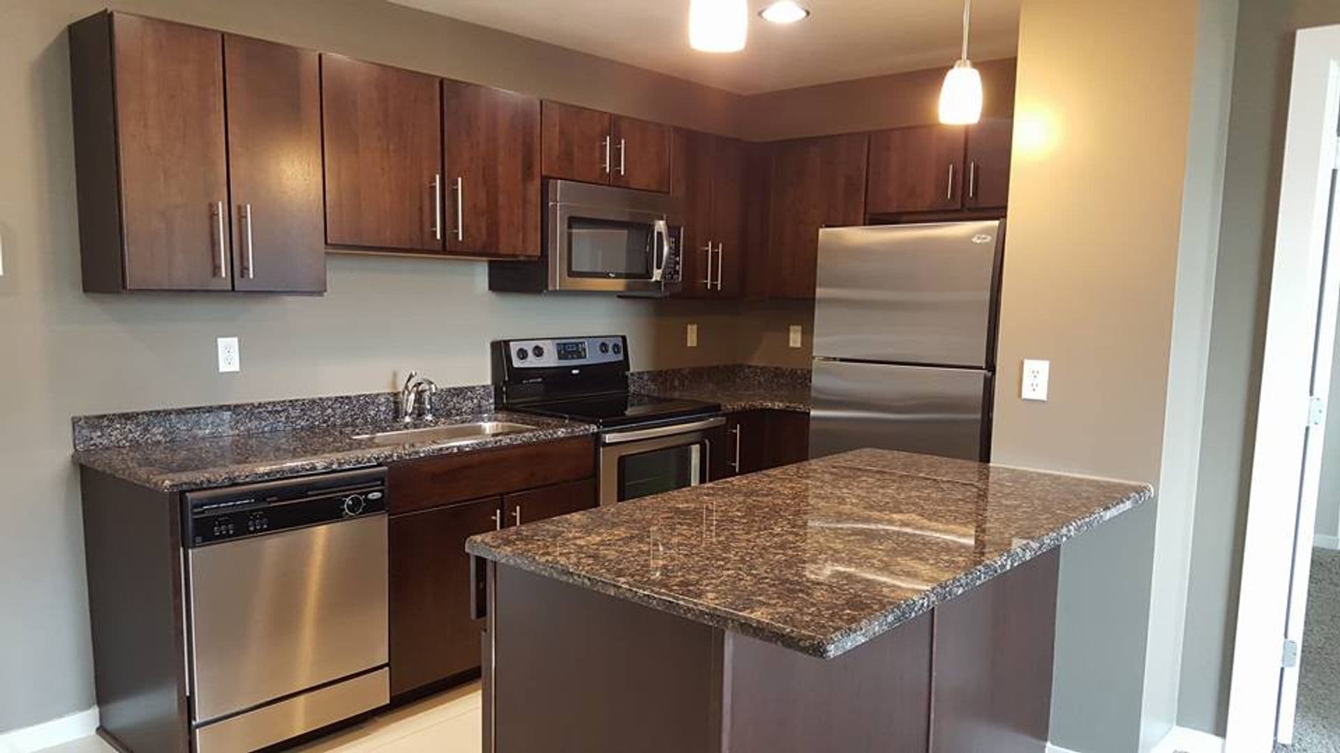 Flint Apartment: 607 E. Second Ave