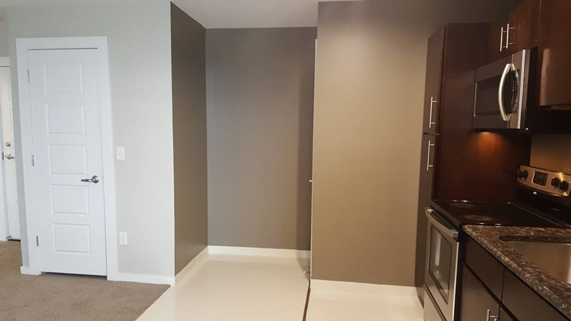 Flint Apartment: 607 E. Second Ave