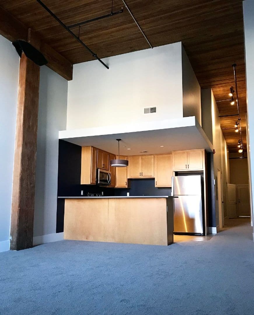 Toledo Apartment: 1 S. Erie Street