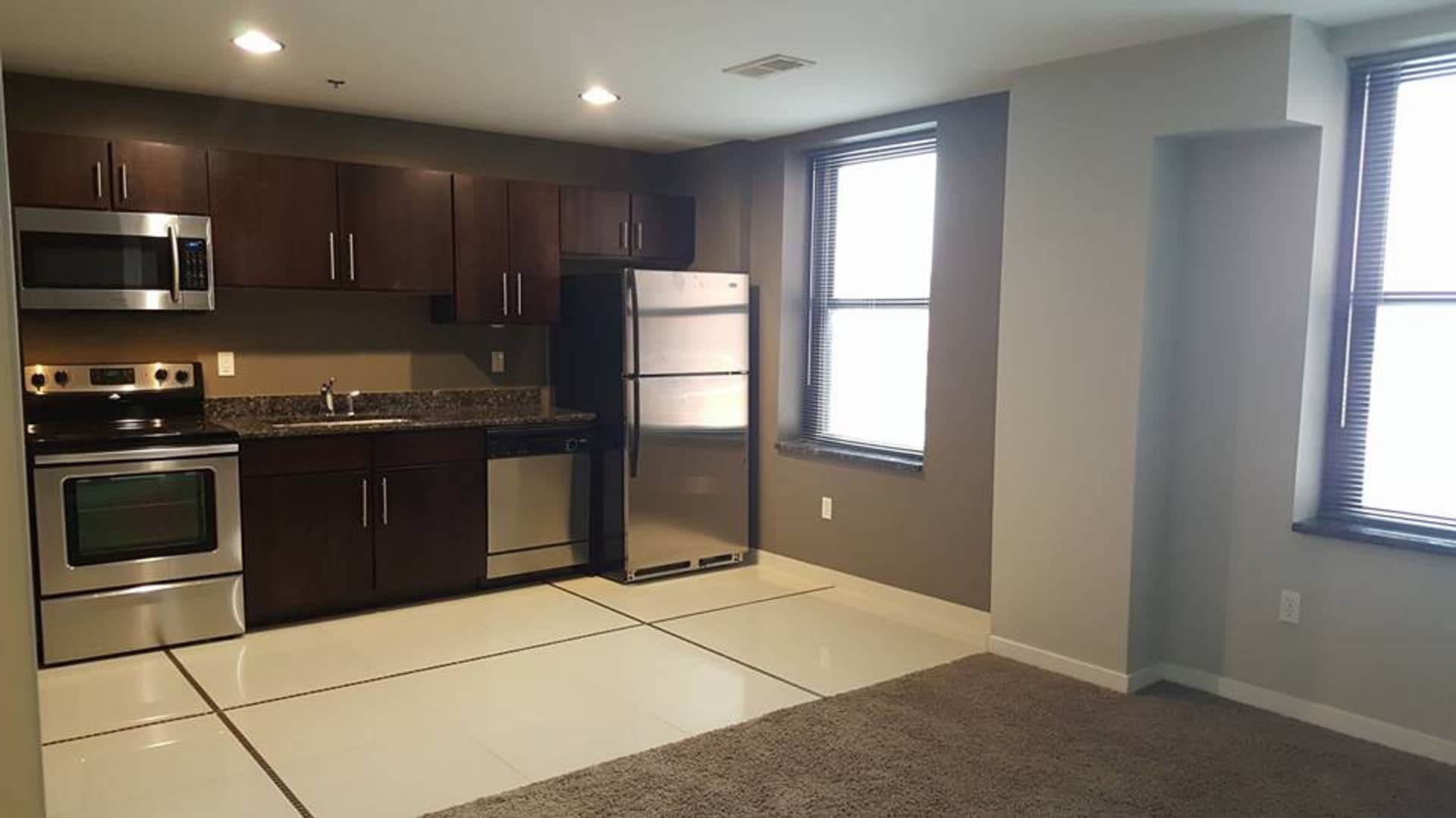 Flint Apartment: 607 E. Second Ave