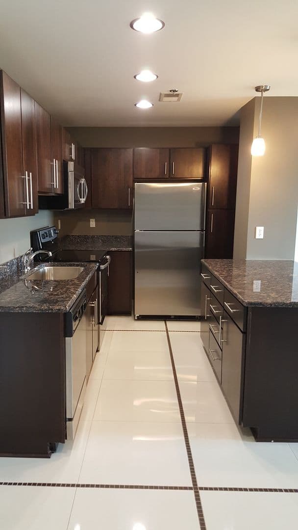 Flint Apartment: 607 E. Second Ave