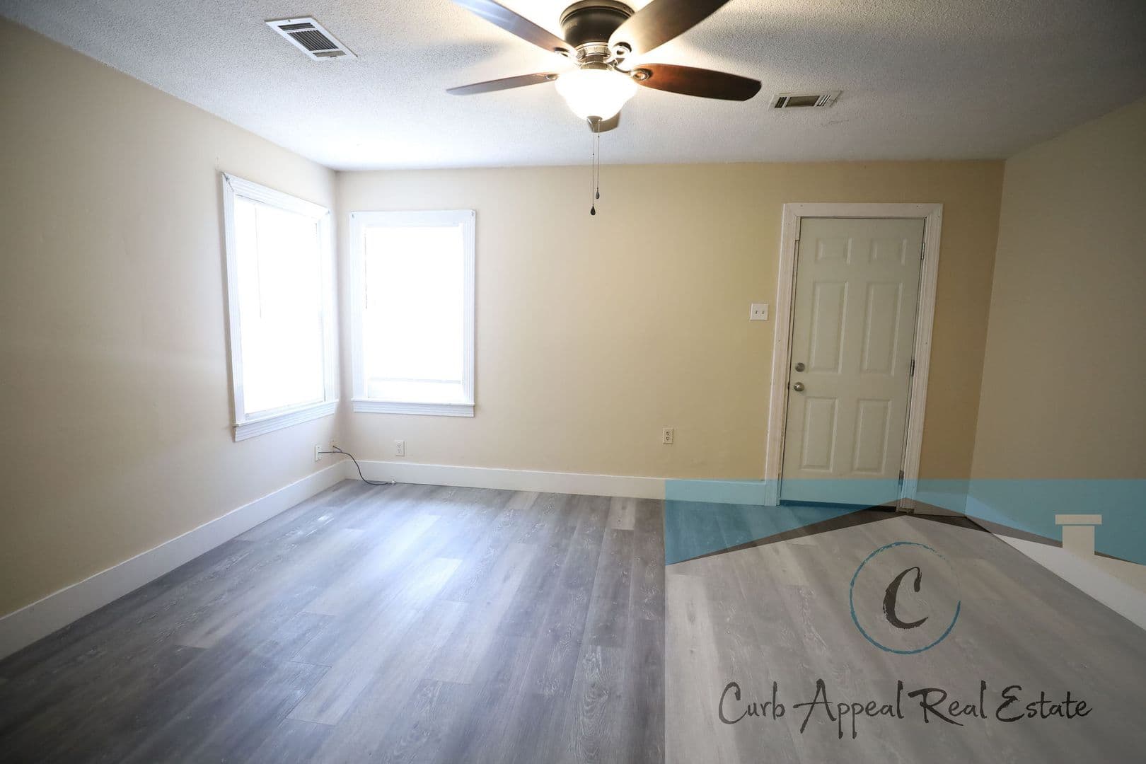 Jonesboro Apartment: 818 W Matthews Ave
