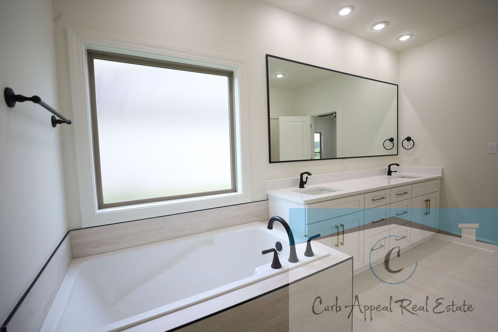Brookland House: 125 Hidden Creek Dr