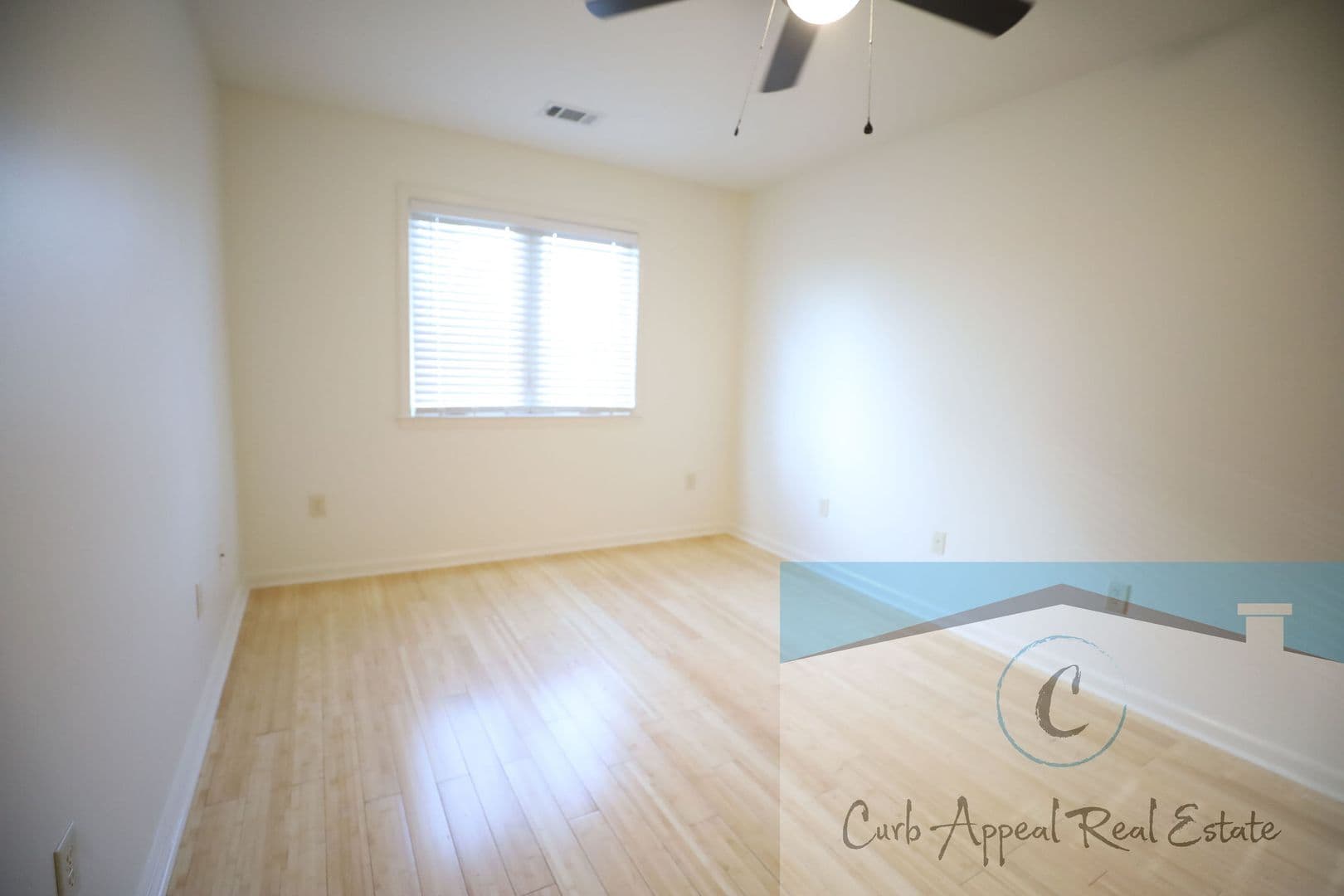 Jonesboro House: 3805 Charleston Dr
