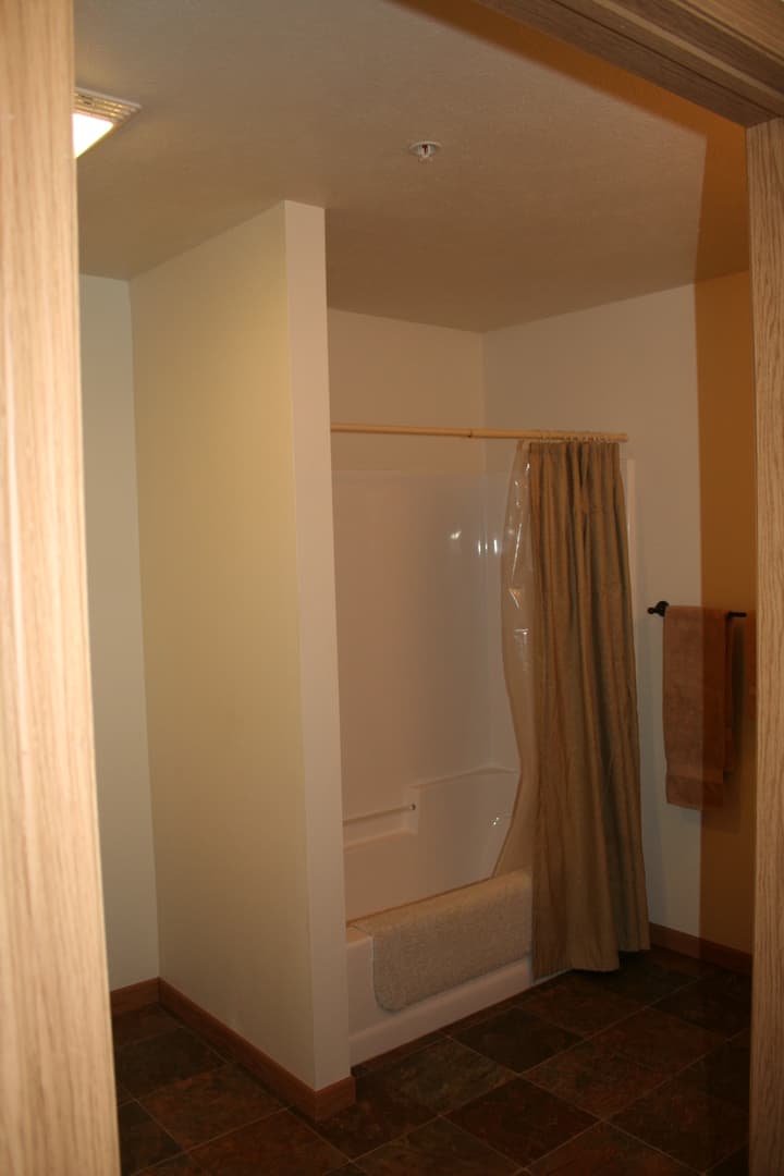 Marquette Apartment: 2722 Scenic Drive