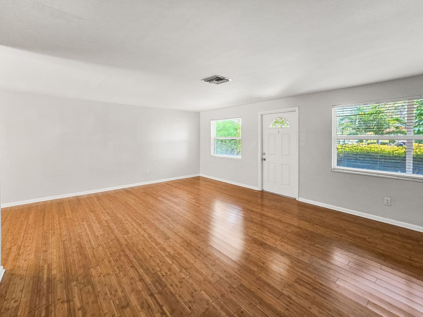 Naples House: 1189 Royal Palm Drive