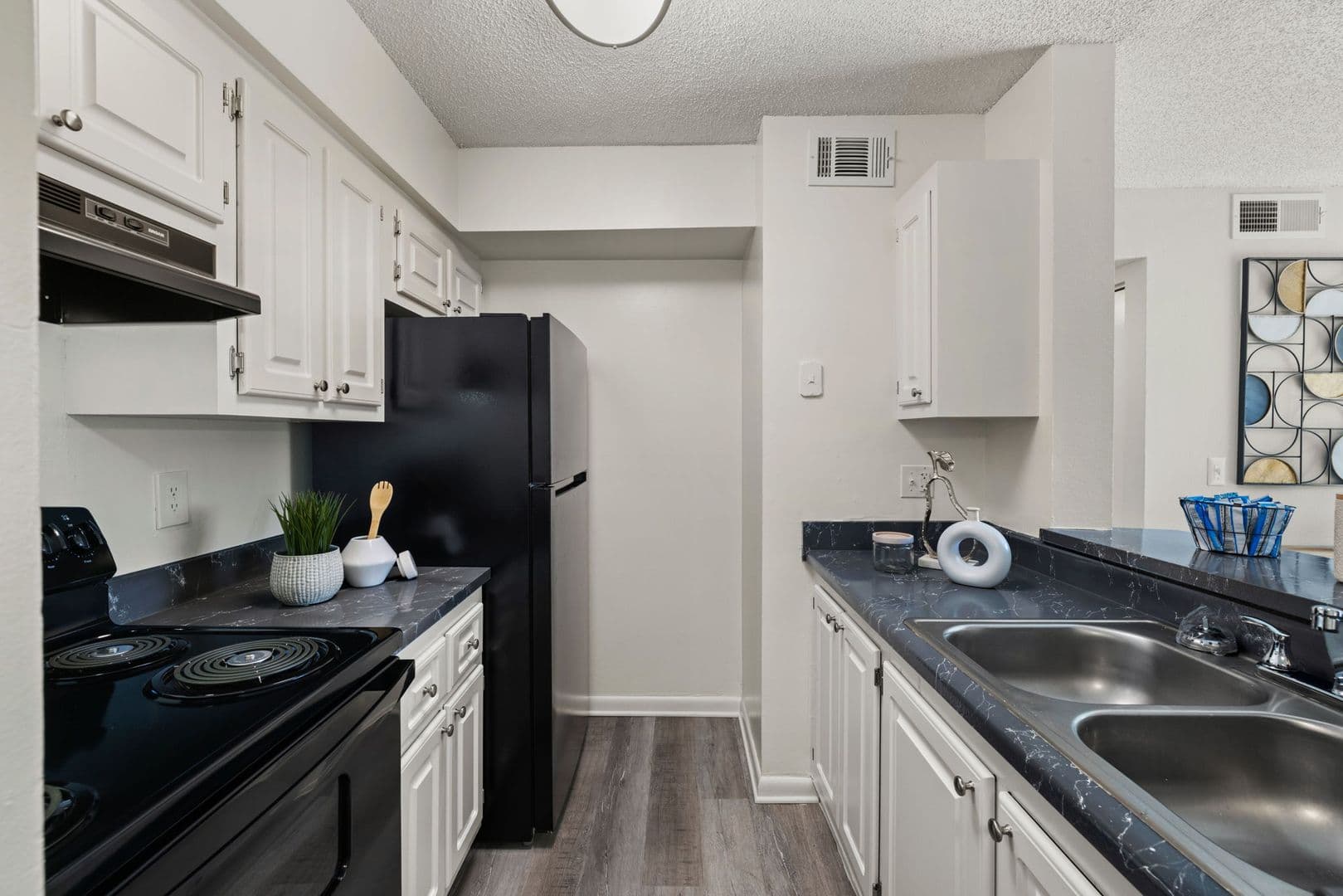 Naples Apartment: 4539 Coral Palms Ln