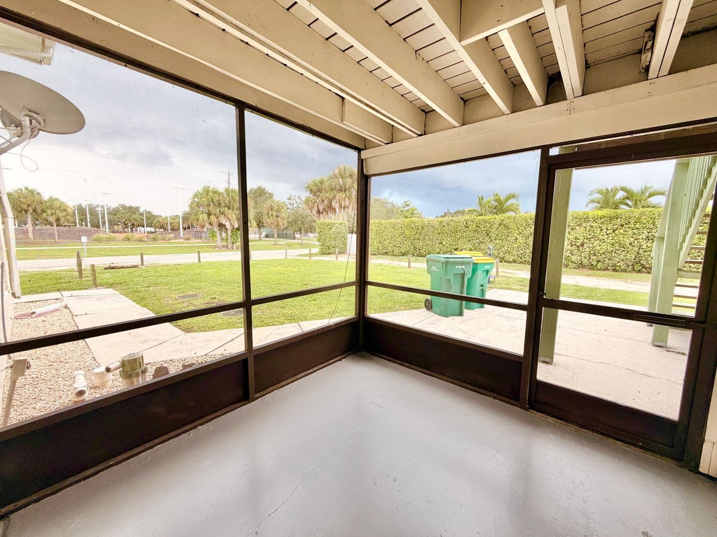 Naples Apartment: 2281 Sunshine Blvd