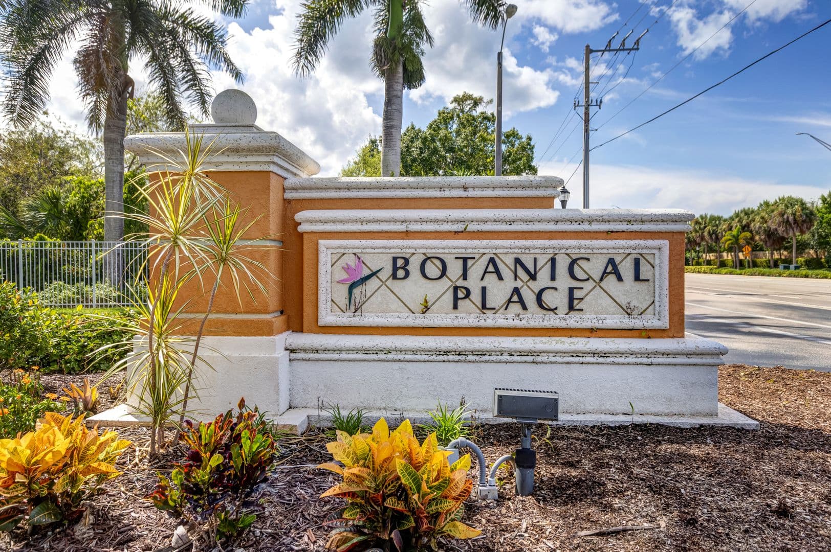 Naples Condo: 4530 Botanical Place Circle