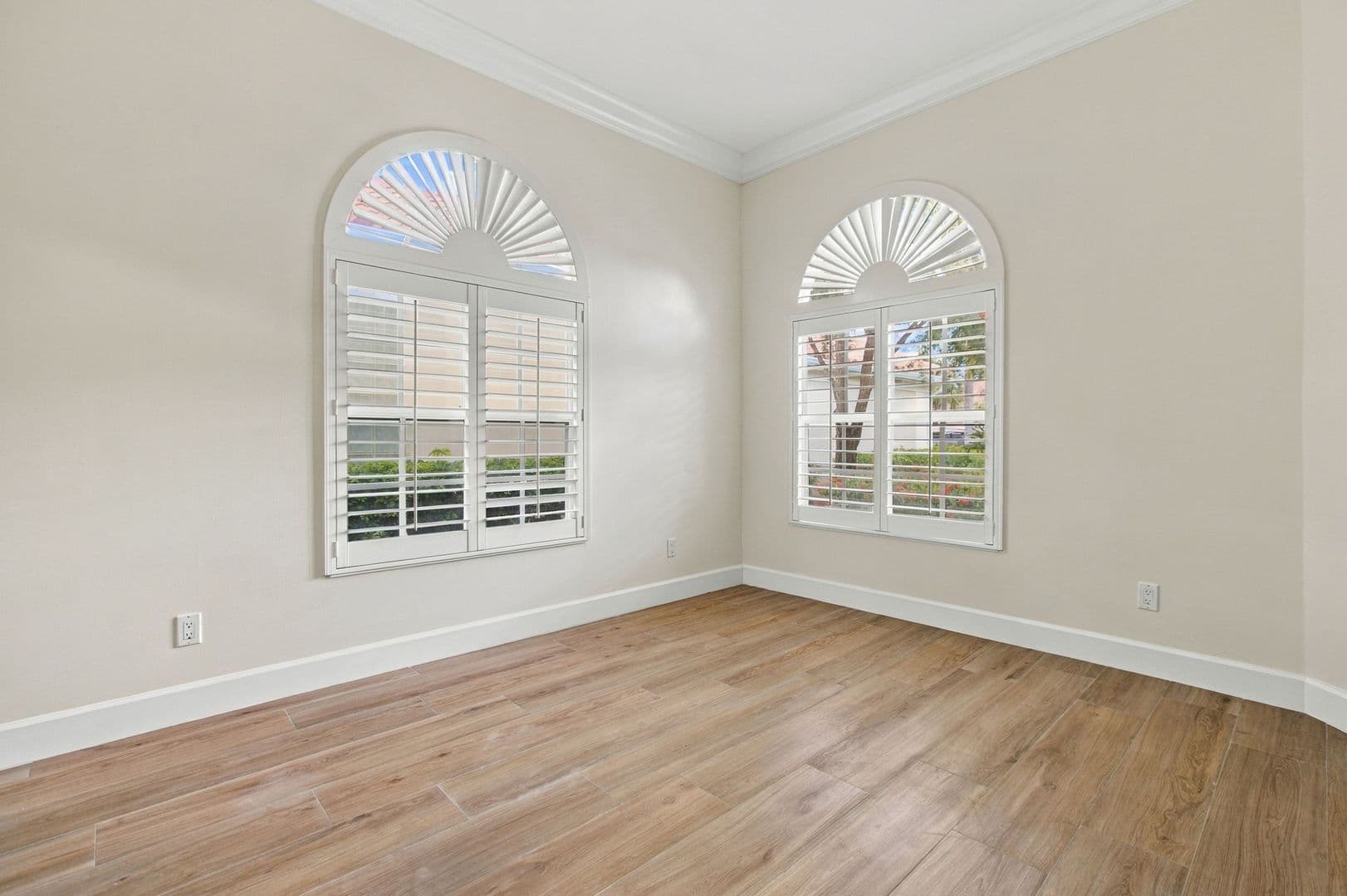 Naples House: 3440 Donoso Court