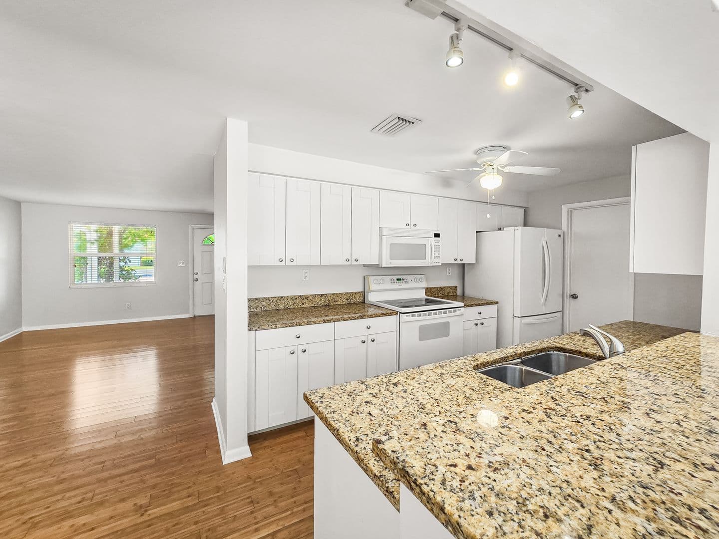 Naples House: 1189 Royal Palm Drive