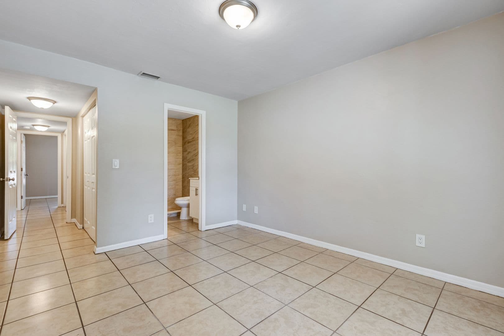 Naples Apartment: 5270 16th Pl SW