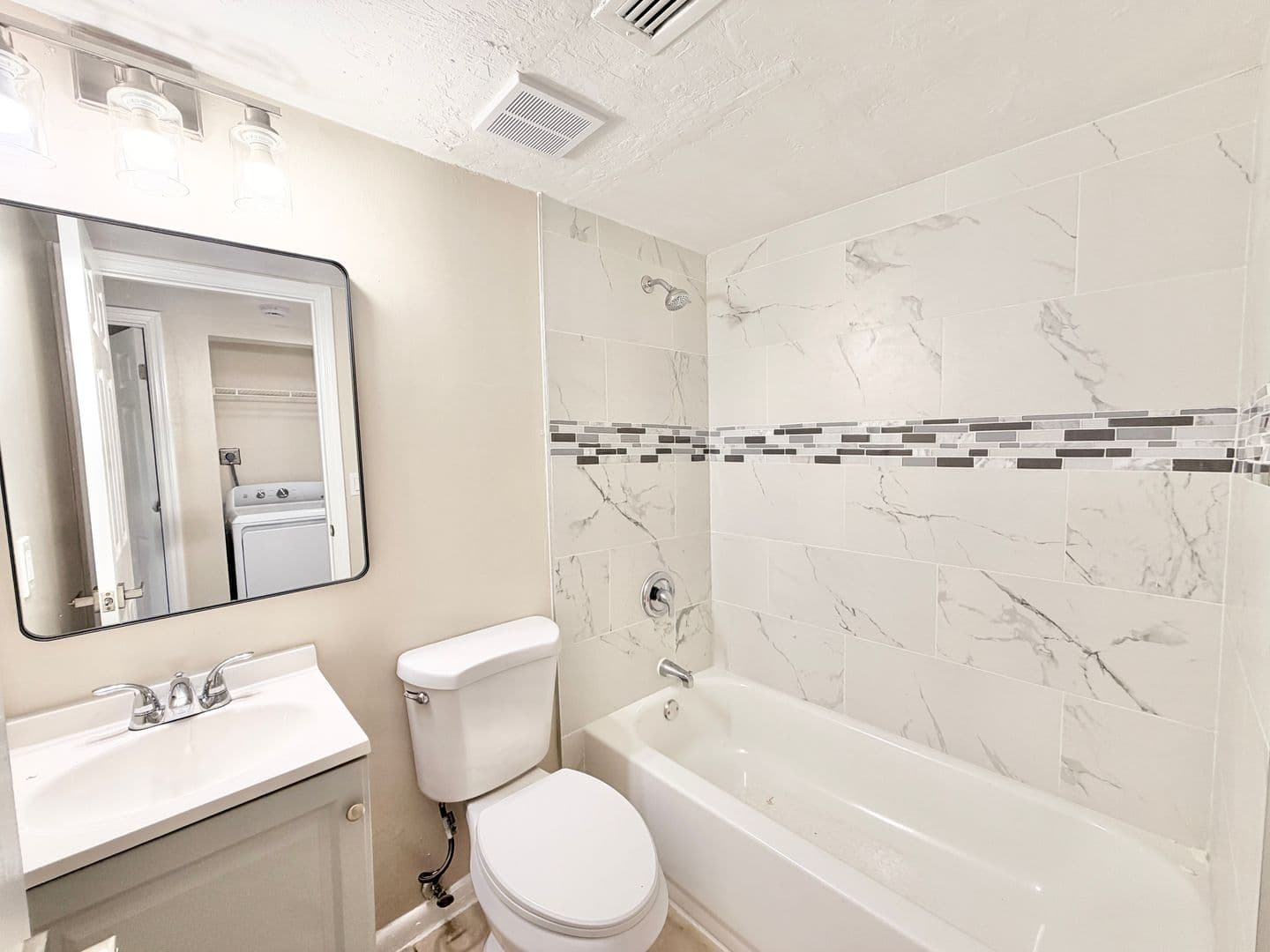 Naples Apartment: 2281 Sunshine Blvd