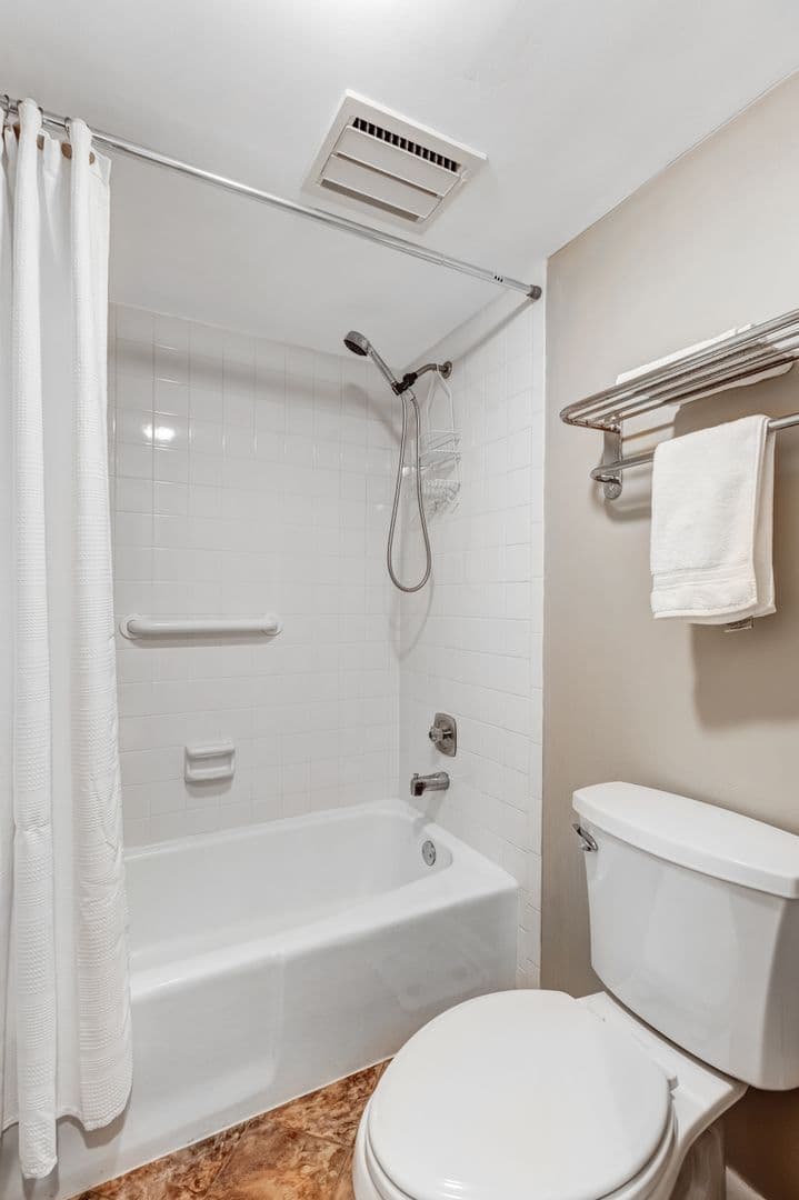 Naples Condo: 4126 Belair Lane