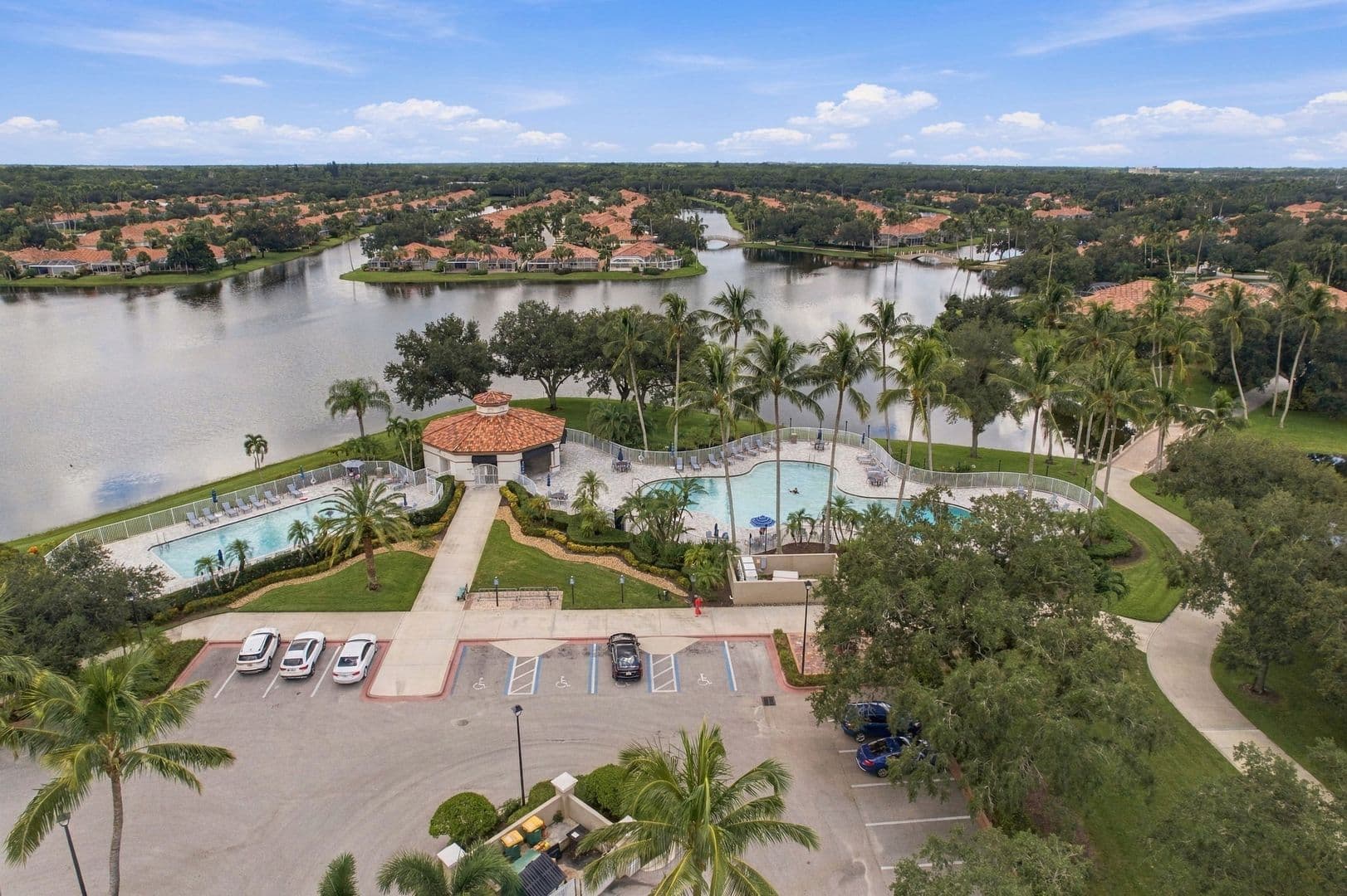 Naples House: 3440 Donoso Court