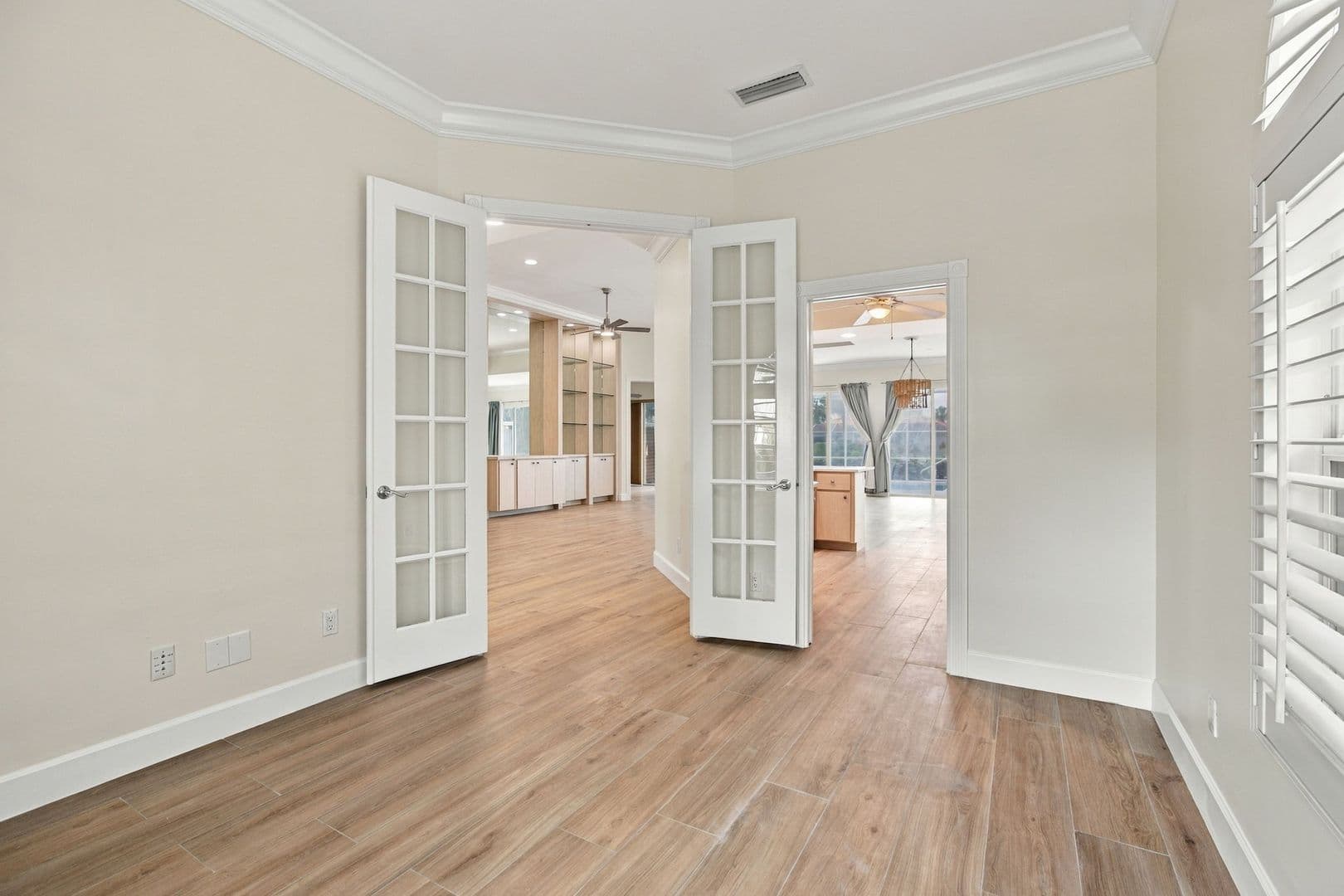 Naples House: 3440 Donoso Court