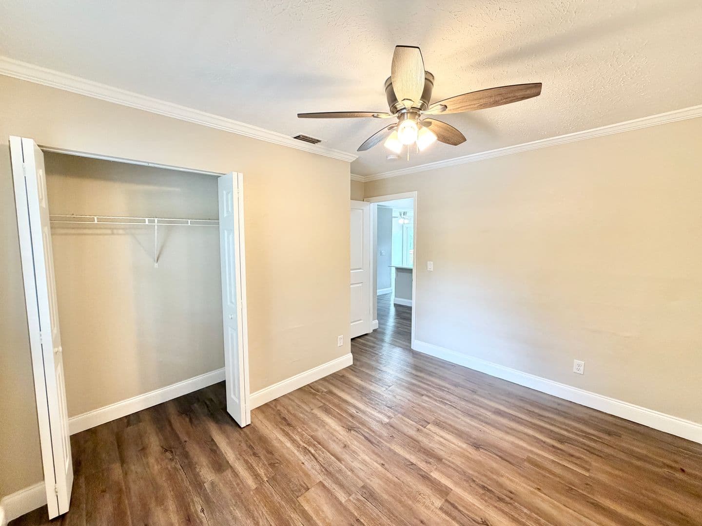 Naples Apartment: 3270 Thomasson Dr
