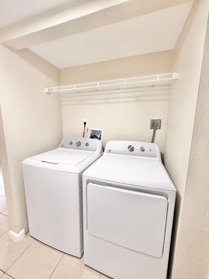 Naples Apartment: 2281 Sunshine Blvd