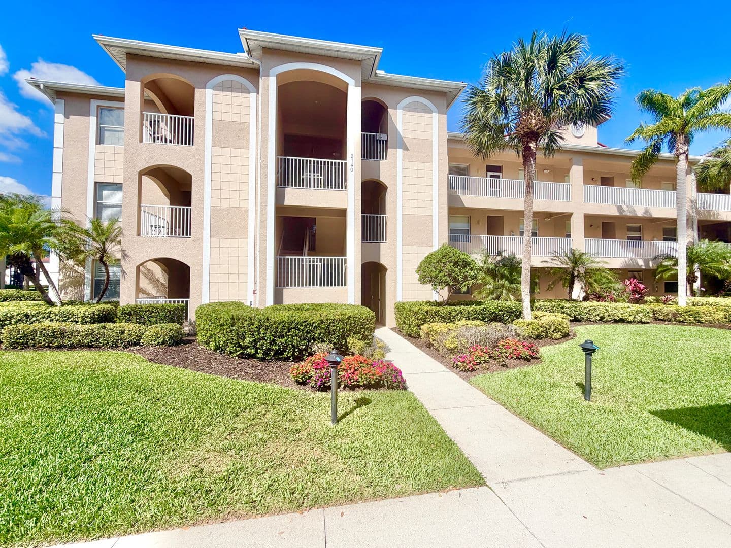 Naples Condo: 2740 Cypress Trace Circle