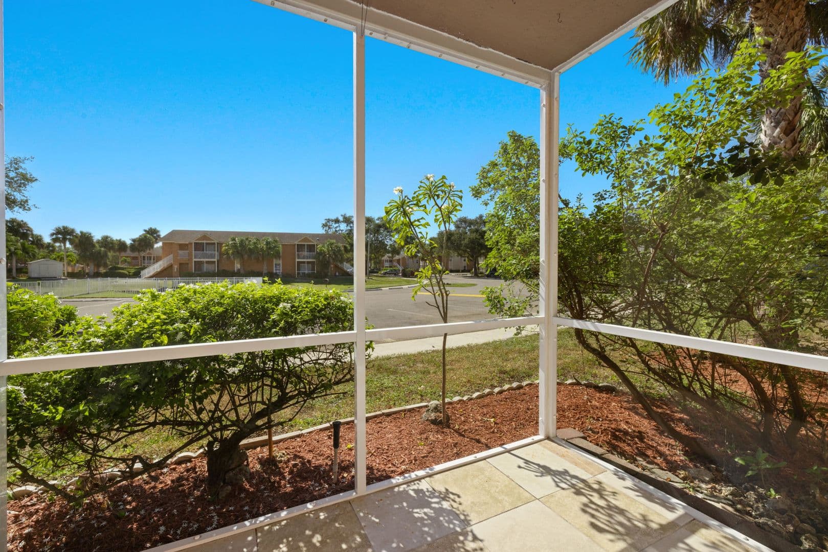 Naples Apartment: 4539 Coral Palms Ln