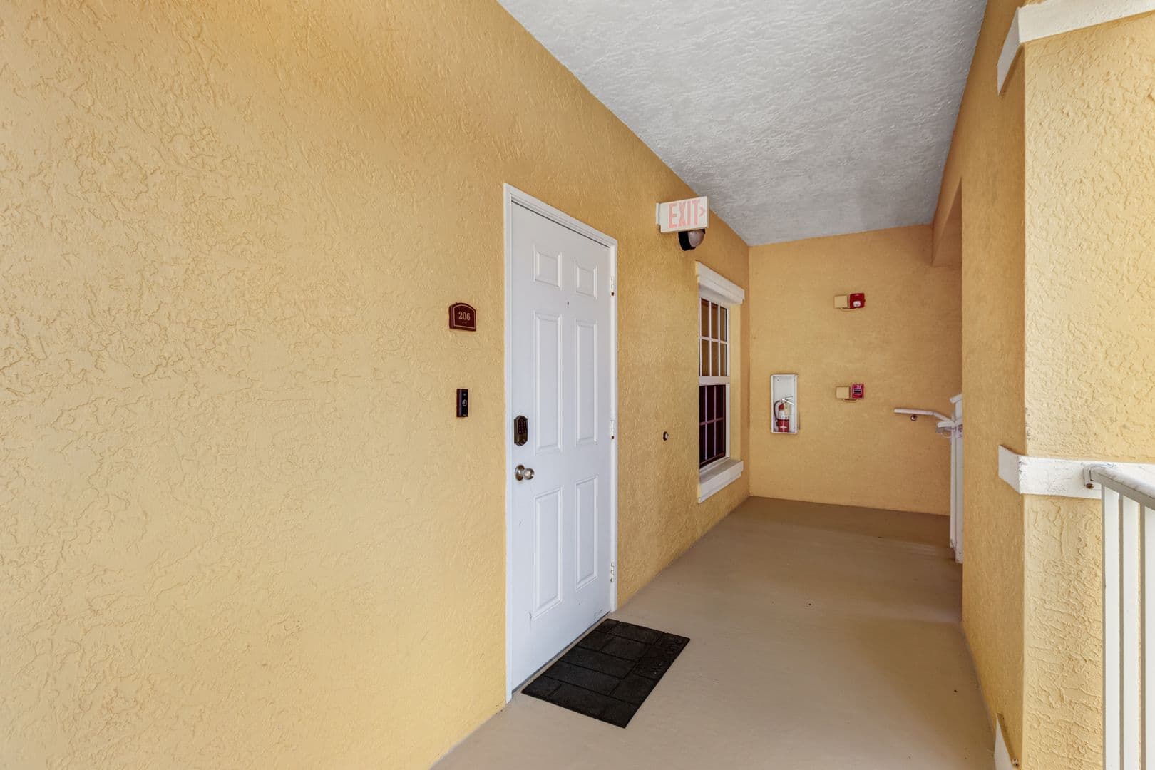 Naples Condo: 4530 Botanical Place Circle
