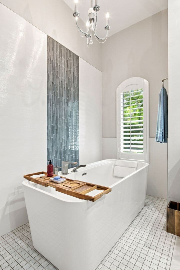 Naples House: 2160 Harlans Run