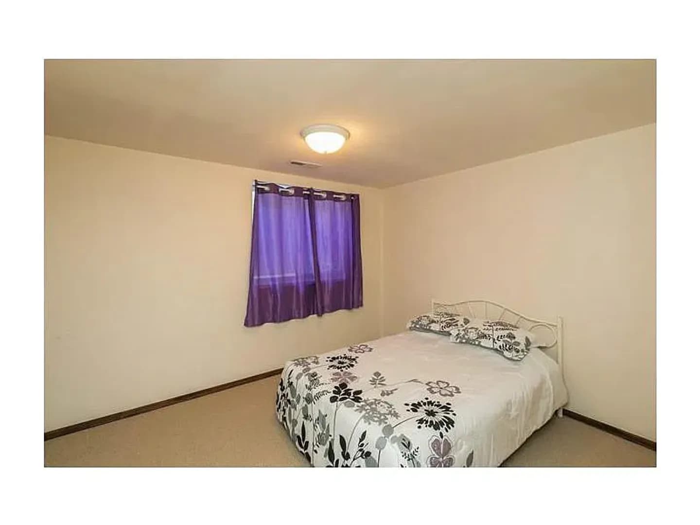 Iowa City House: 894 McCollister Ct