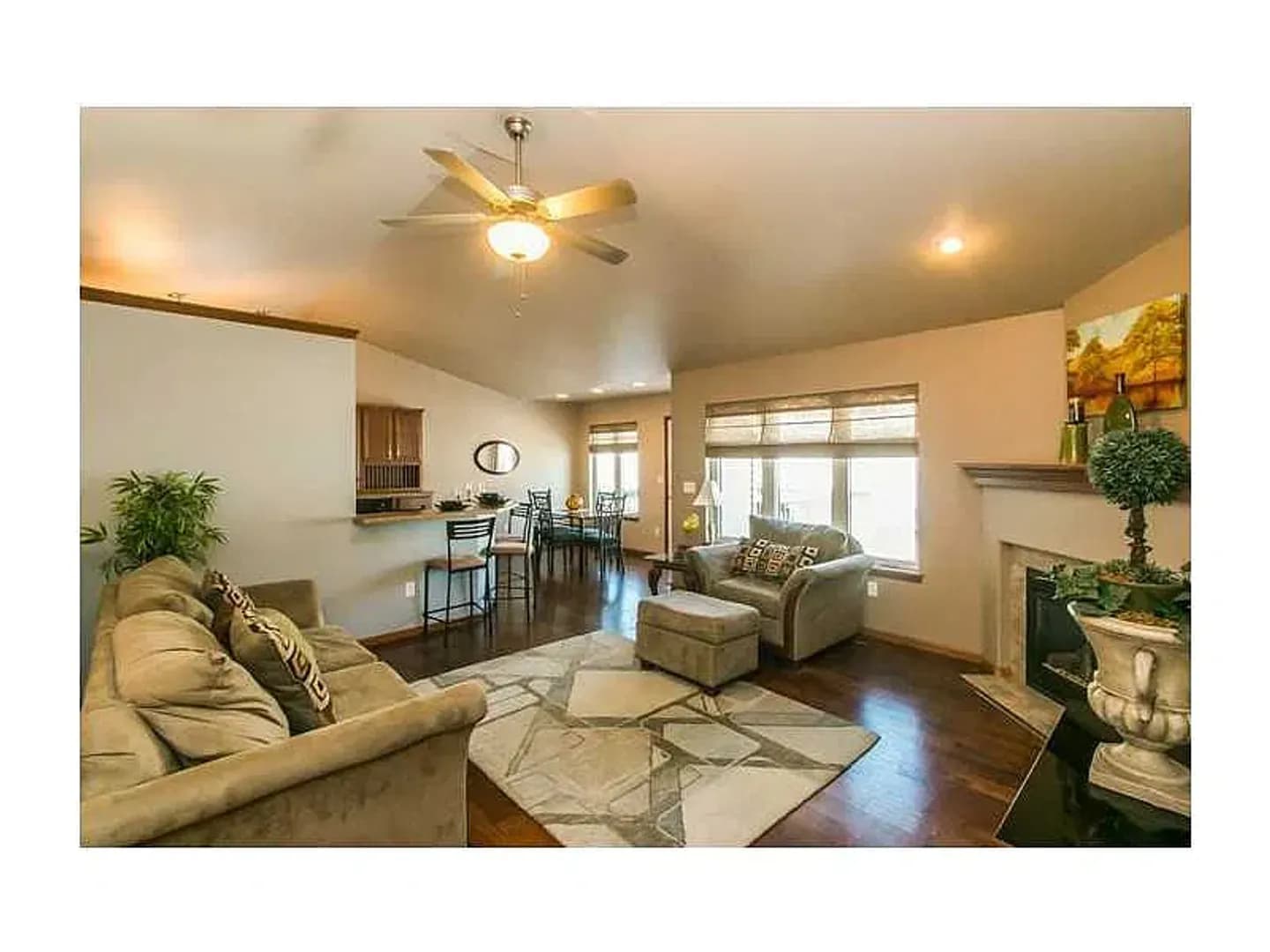 Iowa City House: 894 McCollister Ct